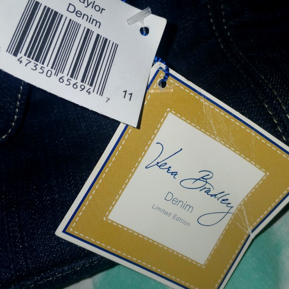 Vera Bradley purse Limited edition
